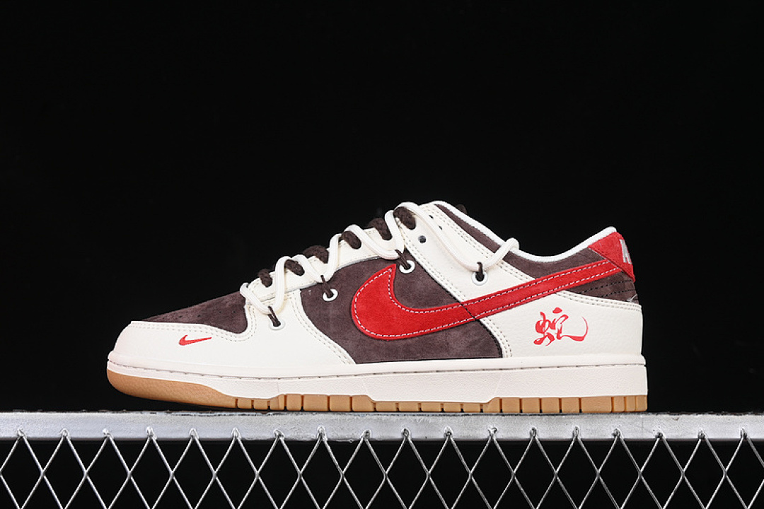 Nike SB DUNK LOW WHITE/BROWN/RED · YX5066-266, photo 1