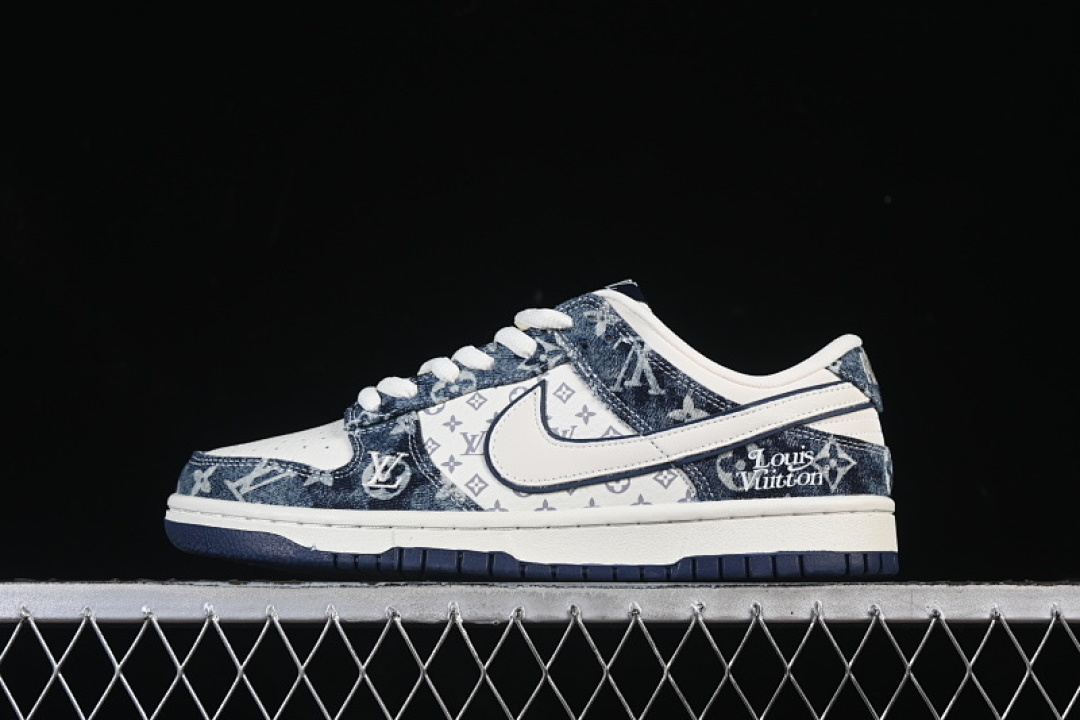 Nike SB DUNK LOW LOW-TOP CASUAL SNEAKERS WHITE/NAVY BLUE · YF9511-902, photo 1
