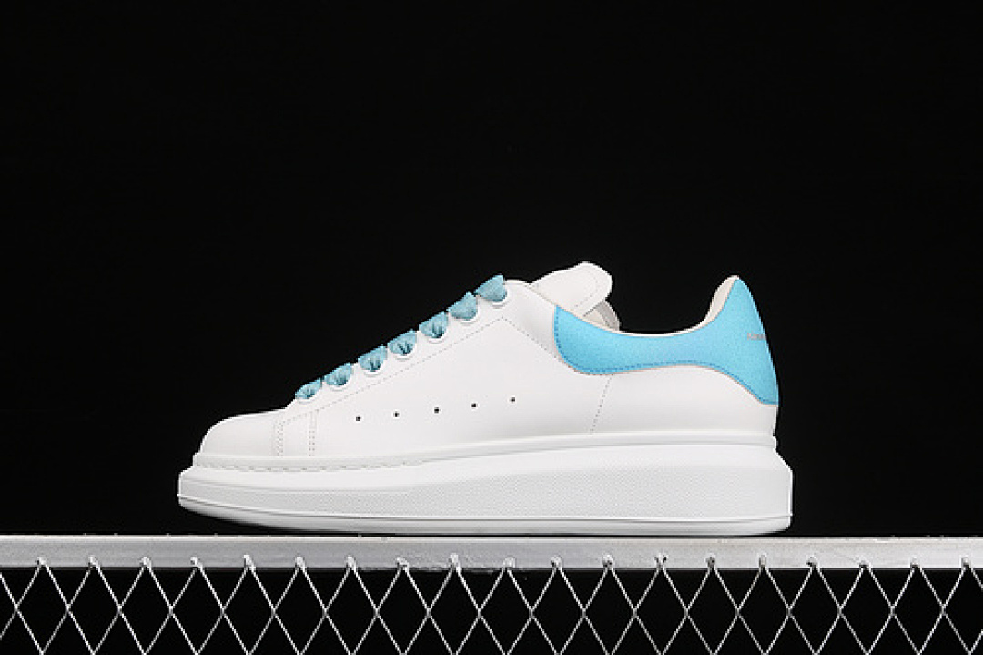 Alexander McQueen [ALE*XANDER MCQUEEN WHITE/WHITE/LIGHT BLUE]-[WOMAN:35-40], photo 1