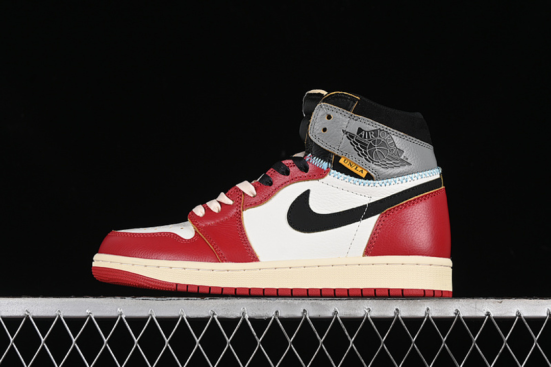 Jordan UNION X AIR Jordan 1 RETRO HIGH VARSITY RED/BLACK/SAIL/SHADOW GREY/MUSLIN · HV8563-600, photo 1