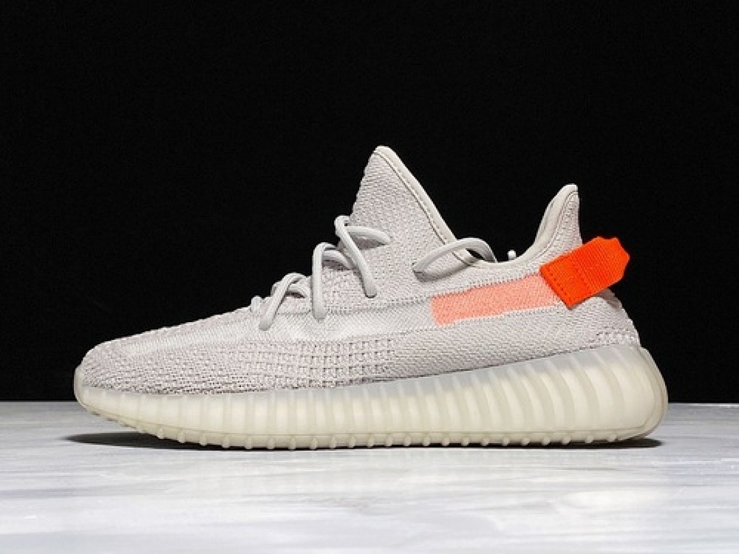 Adidas [FX9017]-[H12 YEEZY BOOST 350 V2 TAIL LIGHT/TAIL LIGHT]-[UNISEX:36-48], photo 1