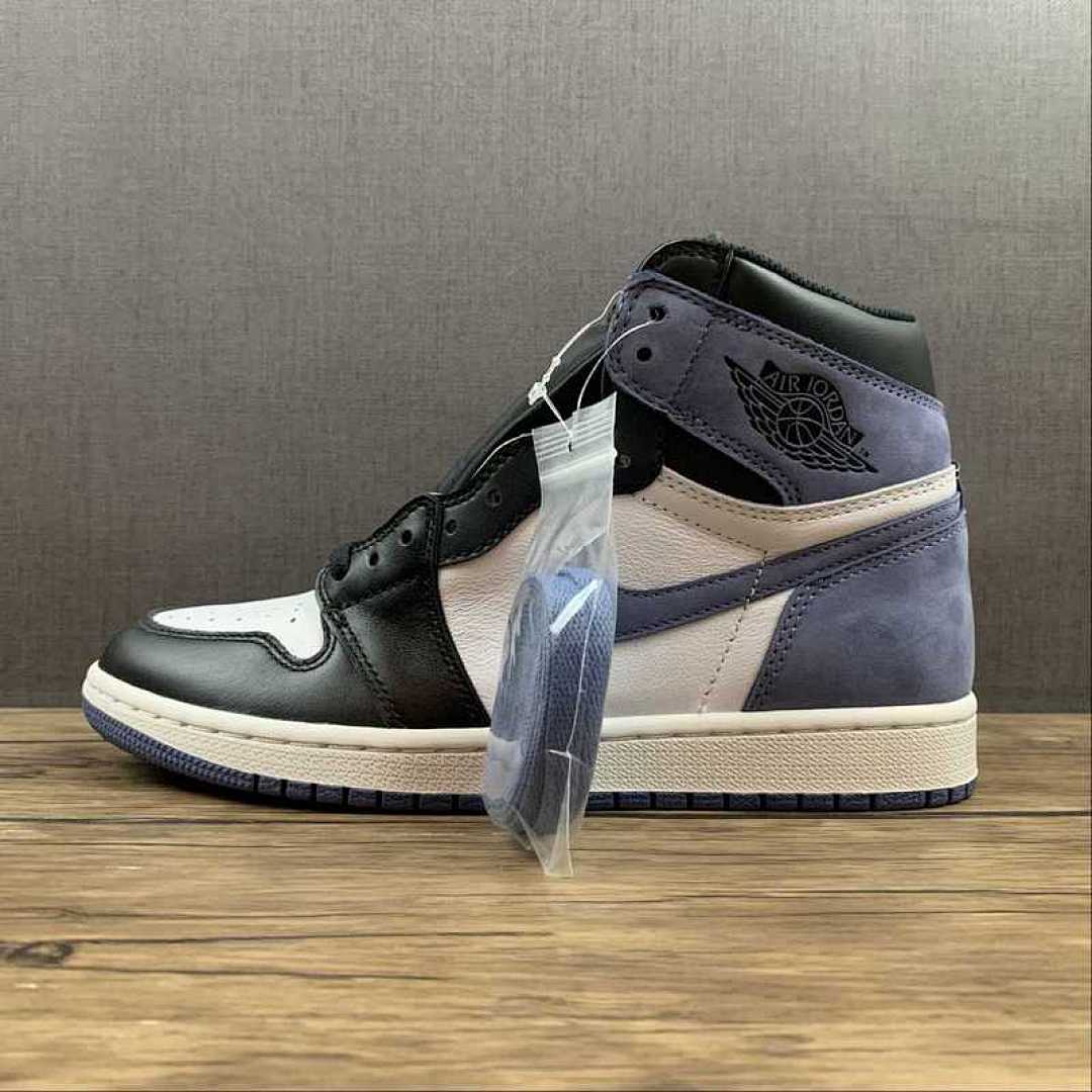 Jordan [555088-115]-[AIR JORDAN 1 RETRO HIGH OG BLUE MOON SUMMIT WHITE/BLUE MOON-BLACK]-[MAN:40-47.5], photo 1