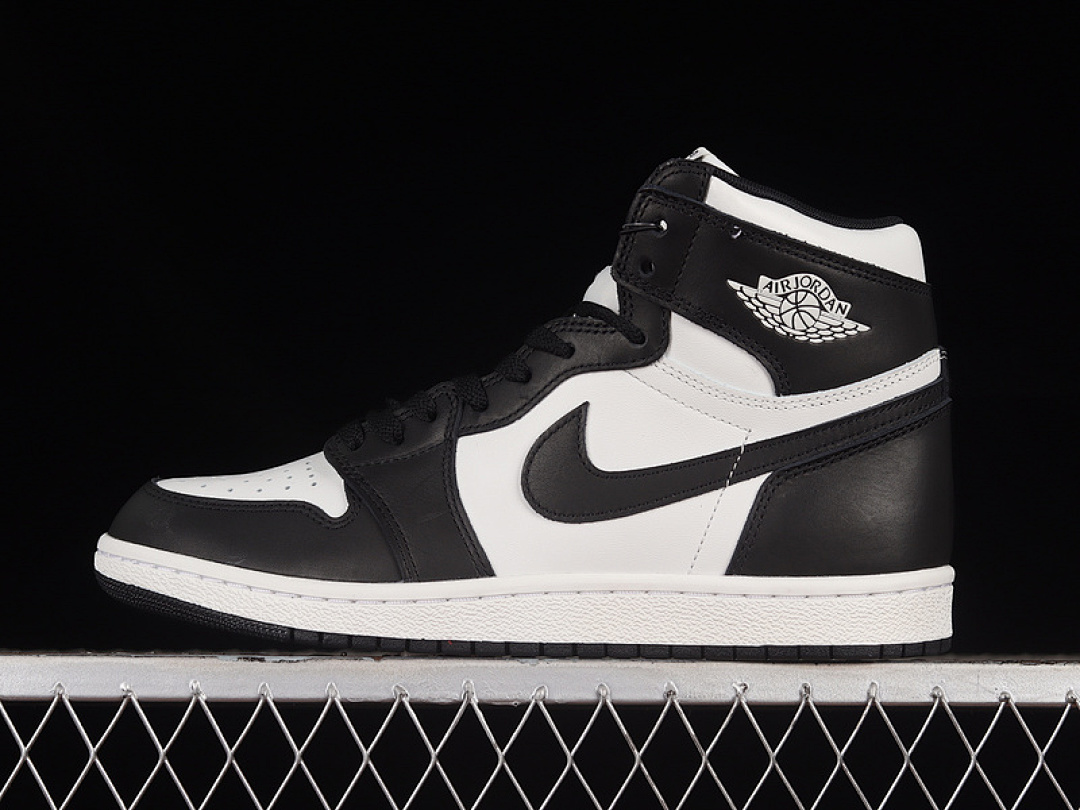 Jordan AIR Jordan 1 RETRO HIGH 85 OG BLACK/SUMMIT WHITE · BQ4422-001, photo 1