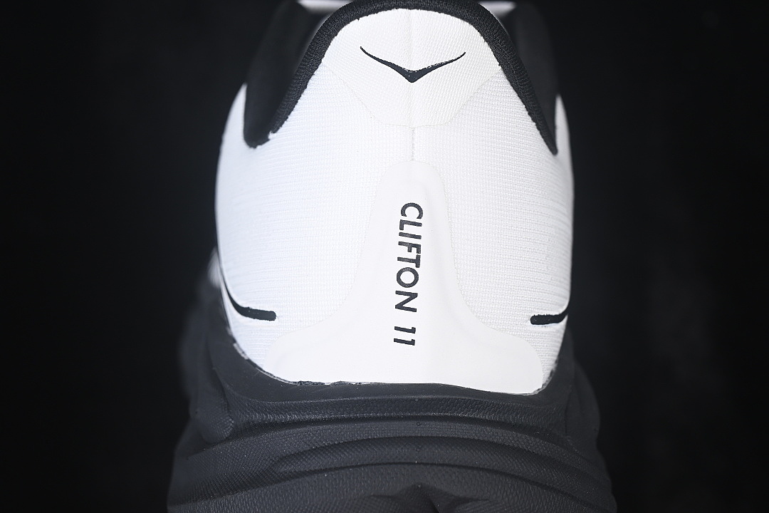 On Running [1176572 WHTB]-[ONE CLIFTON 11 BREATHABLE RUNNING SHOES WHITE/WHITE]-[WOMAN:36-39]-[MAN:40-45] - Image 6
