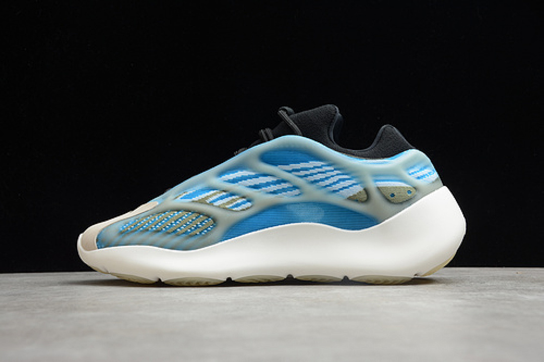 Adidas [G54850]-[YEEZY 700 V3 AZARETH/AZARETH-AZARETH]-[WOMAN:36-39]-[MAN:40-47], photo 1