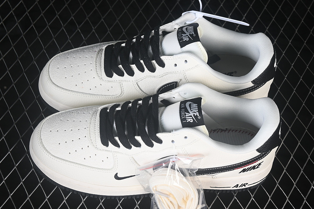 Nike [DN9688-101]-[AIR FORCE 1 07 LOW CASUAL SNEAKERS WHITE/BLACK/WHITE]-[WOMAN:36-39]-[MAN:40-45] - Image 11