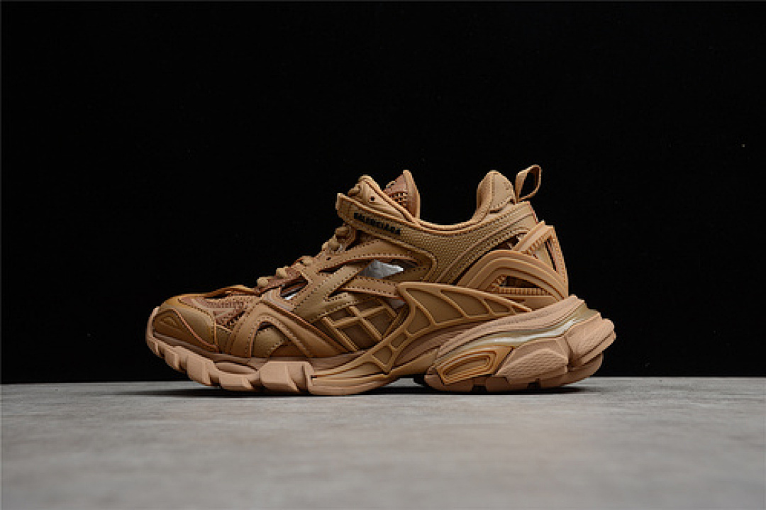 Unbranded [568615-W3AG1-2706]-[BA*LEN*CIAGA TRACK 2.0 WHEAT/WHEAT/WHEAT]-[WOMAN:35-39]-[MAN:40-46], photo 1