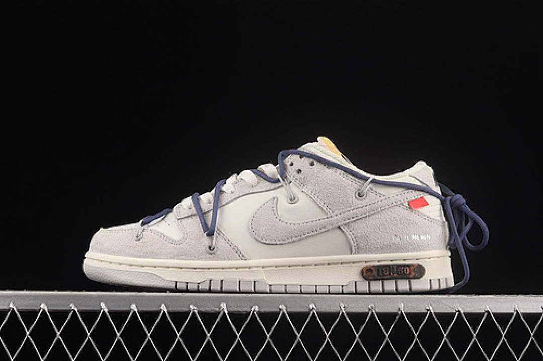 Purple Nike OW X SB DUNK LOW LOT 18 OF 50 SAIL/NEUTRAL GREY/PURPLE · DJ0950-112, photo 1