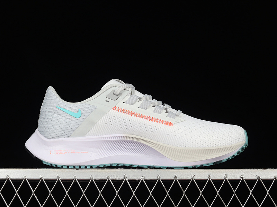 Nike [CW7356-105]-[AIR ZOOM PEGASUS 38 WHITE/WHITE/BLUE]-[MAN:39-45] - Image 15