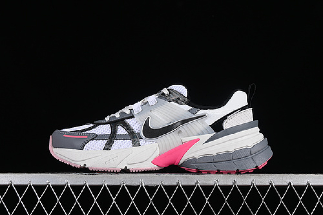 Unbranded [FZ5061-100]-[V2K RUNTEKK 3XL WHITE/GREY/BLACK/PINK]-[WOMAN:36-39]-[MAN:40-45], photo 1