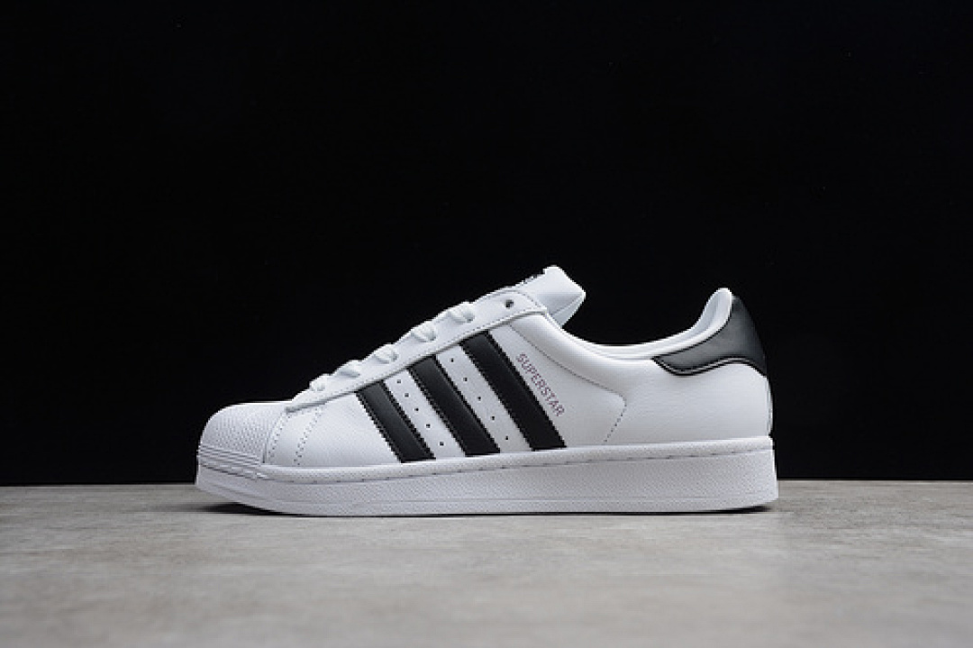 Adidas CM8414 · 64-62-71, photo 1