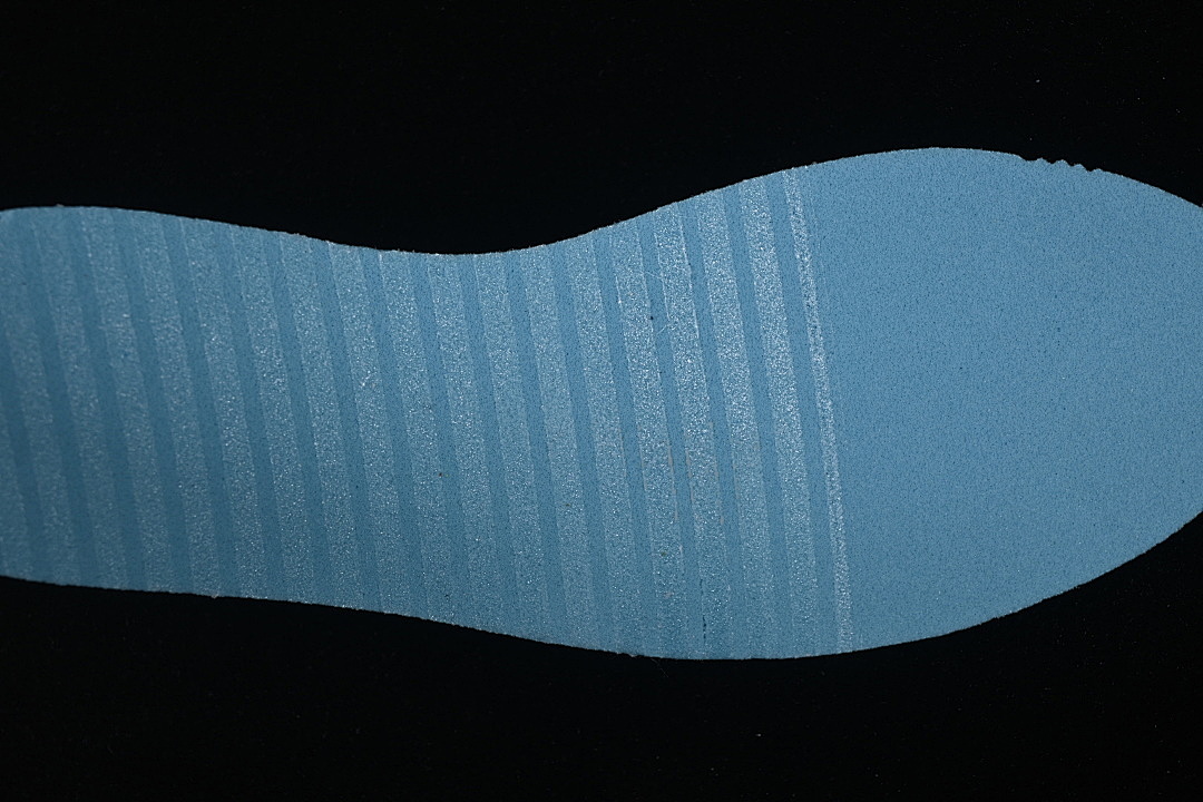 Jordan [HQ2004-400]-[JORDAN 1 LOW SE WORN BLUE/GUM LIGHT BROWN/SAIL/WHITE]-[WOMAN:36-39]-[MAN:40-47.5] - Image 3