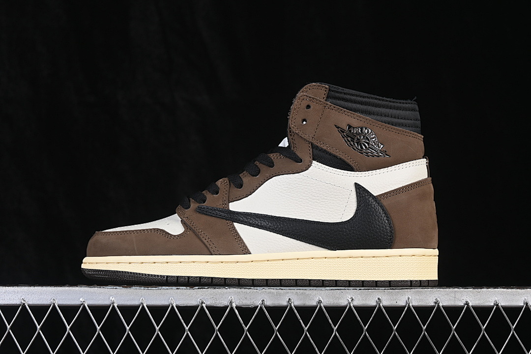 Jordan [CD4487-100]-[JORDAN 1 RETRO HIGH OG SP SAIL/MOCHA-UNIVERSITY RED]-[WOMAN:36-39]-[MAN:40-47.5], photo 1