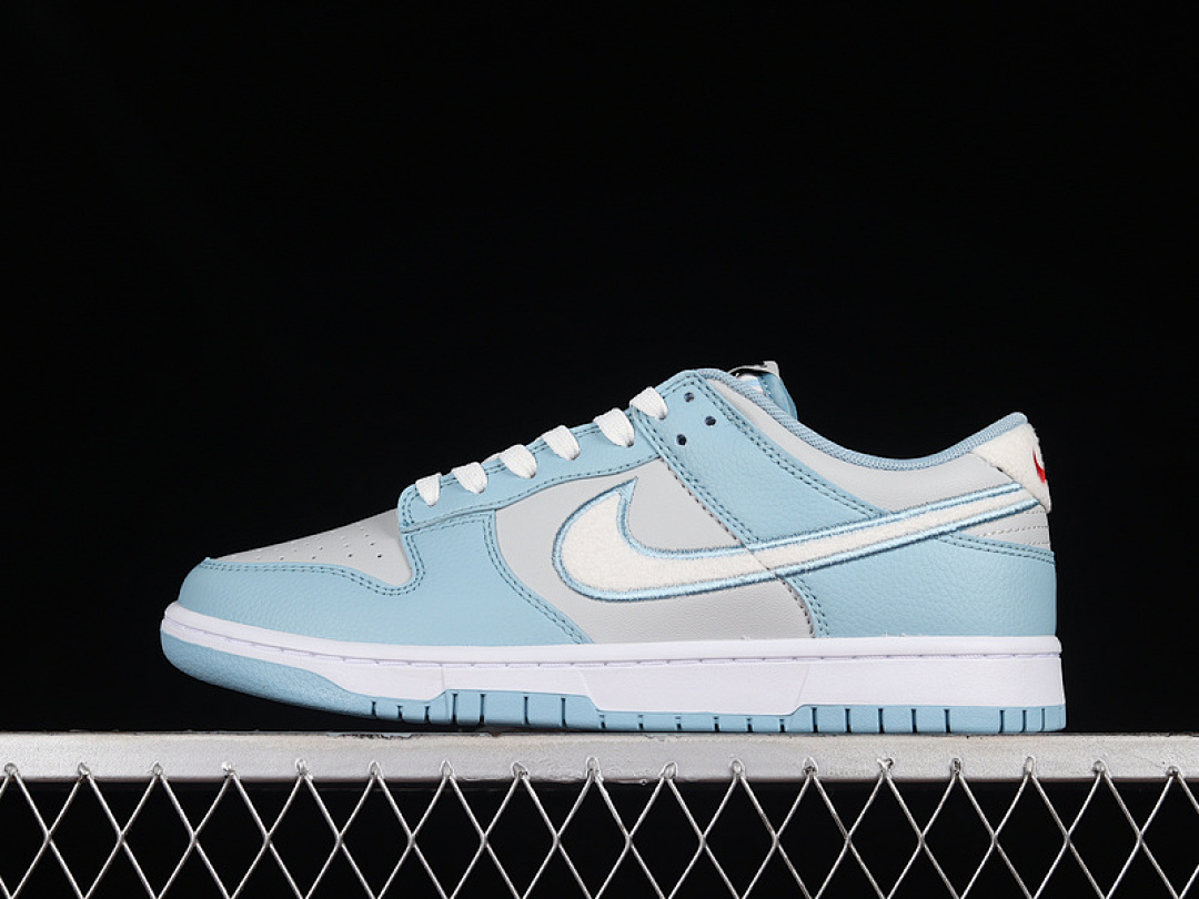 Unbranded [FB1871-011]-[DUNK LOW SB RETRO FLEECE SWOOSH/LIGHT BLUE]-[WOMAN:36-39]-[MAN:40-47.5], photo 1