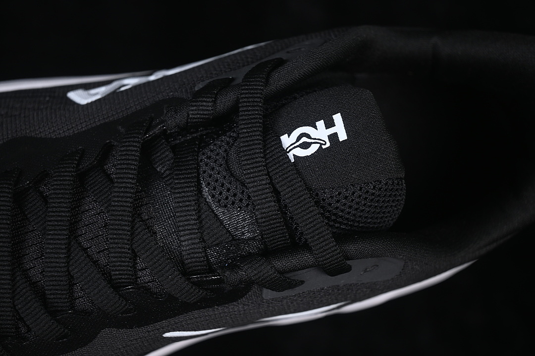 On Running [1176572 BWHT]-[ONE CLIFTON 11 BREATHABLE SHOES BLACK/INKINESS]-[WOMAN:36-39]-[MAN:40-45] - Image 8