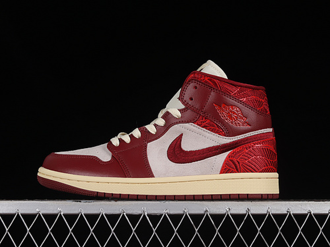 Jordan WMNS AIR Jordan 1 MID SE LIFT UP TEAM RED/UNIVERSITY RED/SAIL/MUSLIN · DZ2820-601, photo 1