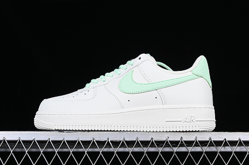 Nike Nike AIR FORCE 1 07 LOW WHITE/GREEN · CQ5059-223, photo 1