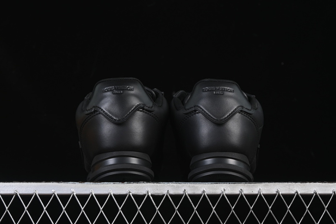 Louis Vuitton [1AIKEF]-[BUTTERSOFT LOW-TOP CASUAL SHOES BLACK/BLACK]-[WOMAN:39]-[MAN:40-46] - Image 14