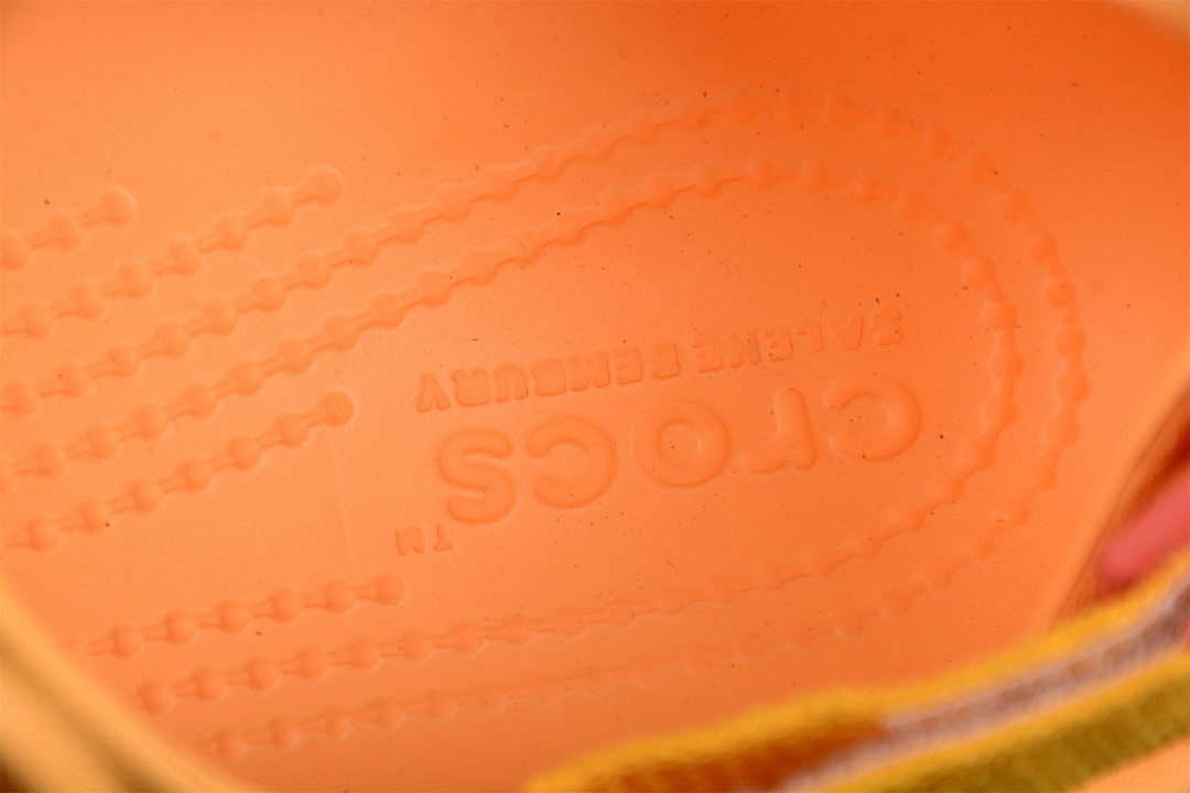 Crocs [SALEHE BEMBURY X CROCS POLLE CLOG YELLOW/ORANGE/YELLOW]-[UNISEX SIZE:36-47] - Image 4