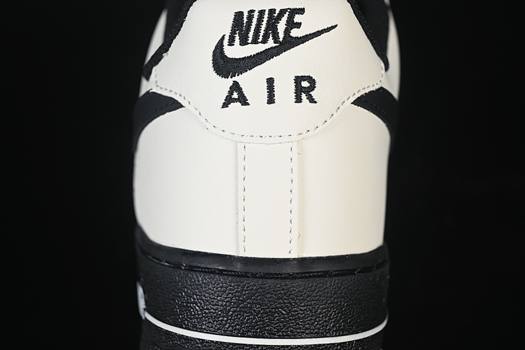 Nike [ZH0316-143]-[AIR FORCE 1 07 LOW CASUAL SNEAKERS BLACK/WHITE]-[WOMAN:36-39]-[MAN:40-45] - Image 6