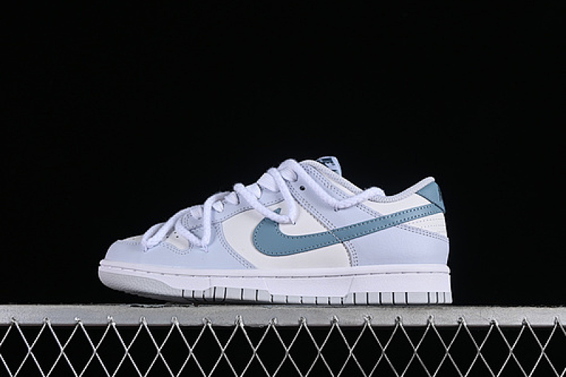 Nike DUNK LOW SB FOOTBALL GREY/MINERAL TEAL/PEARL PINK · FD1232-002, photo 1
