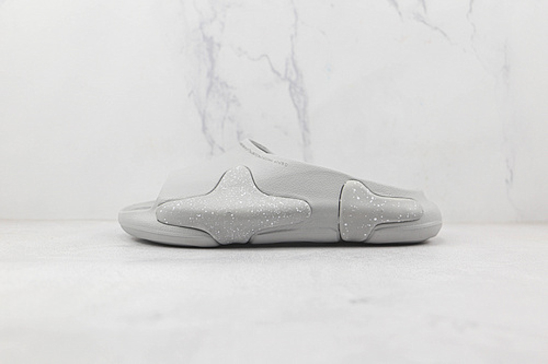 Unbranded [EQUALIZER SLIPPERS GREY/GREY/GREY]-[WOMAN:36-39], photo 1