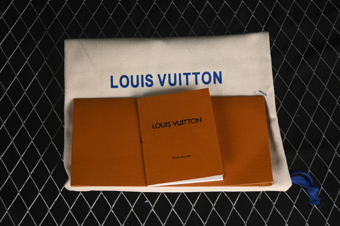 Louis Vuitton [LOUIS VUITTON SKATE SNEAKER CLASSIC 2025SS GREEN/WHITE]-[MAN:39-45] - Image 3