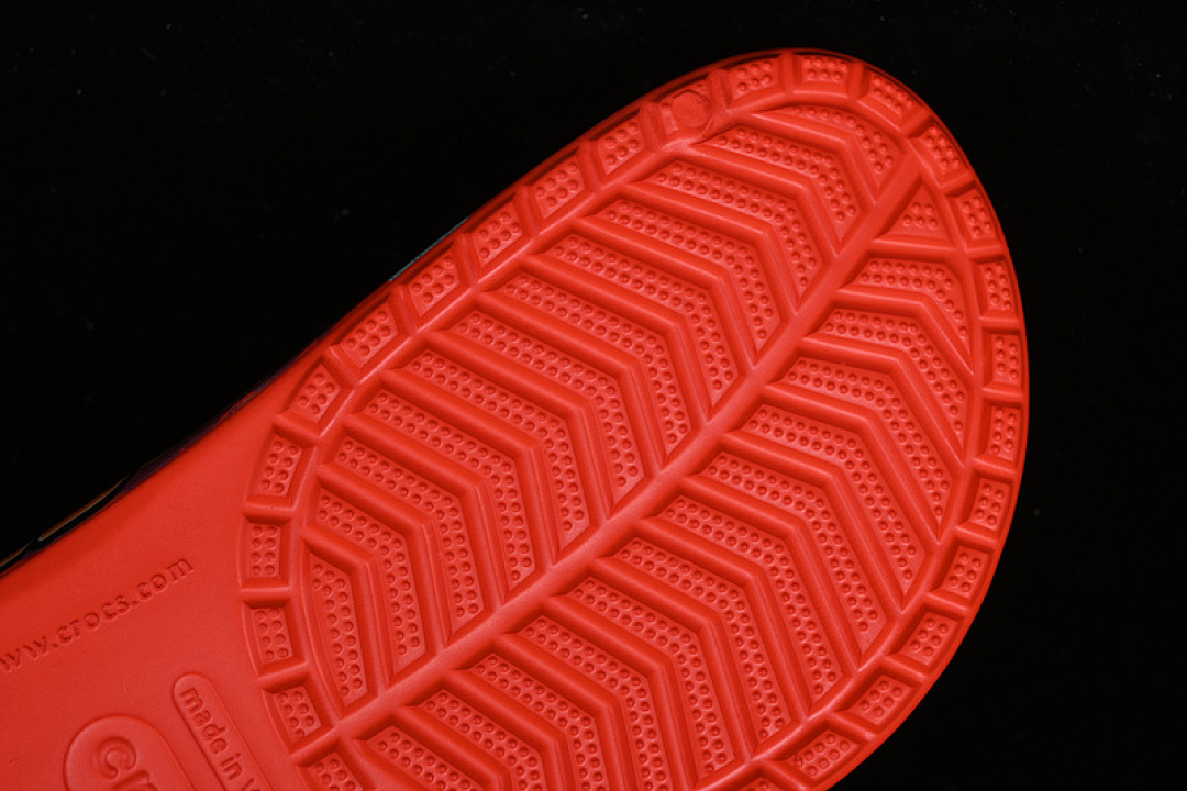 Crocs [CARS X CROCS CLASSICCLOG LIGHTNING MCQUEEN RED/ORANGE]-[WOMAN:36-39]-[MAN:40-44] - Image 4