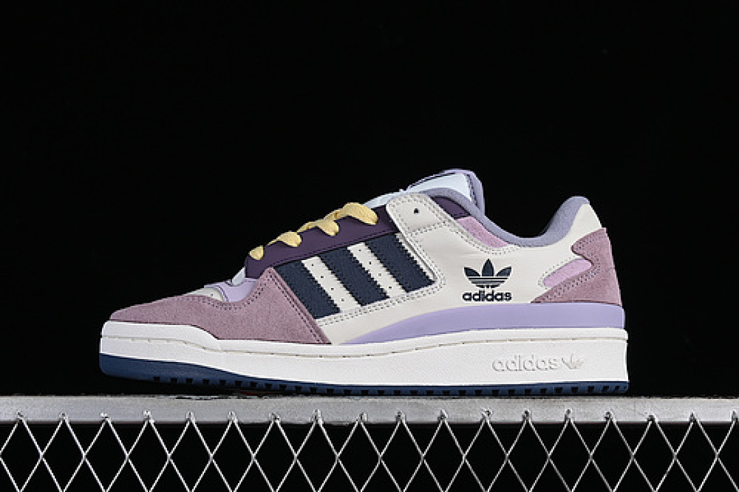 Purple [ID6266]-[FORUM 84 LOW WHITE/BLUE/PURPLE/YELLOW]-[WOMAN:35-39]-[MAN:40-46], photo 1
