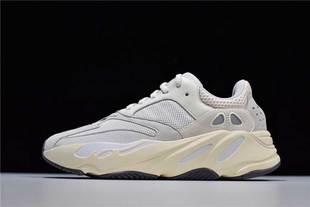 On Running [EG7487]-[BC YEEZY BOOST 700 V2 SALT SALT/SALT]-[WOMAN:36-39]-[MAN:40-48], photo 1