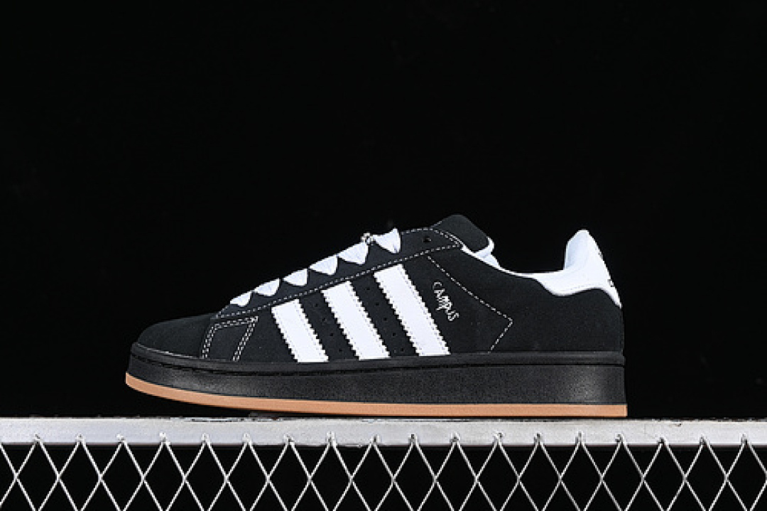 Purple ORIGINALS CAMPUS 00S CORE BLACK/FOOTWEAR WHITE/RICH PURPLE · IG0792, photo 1