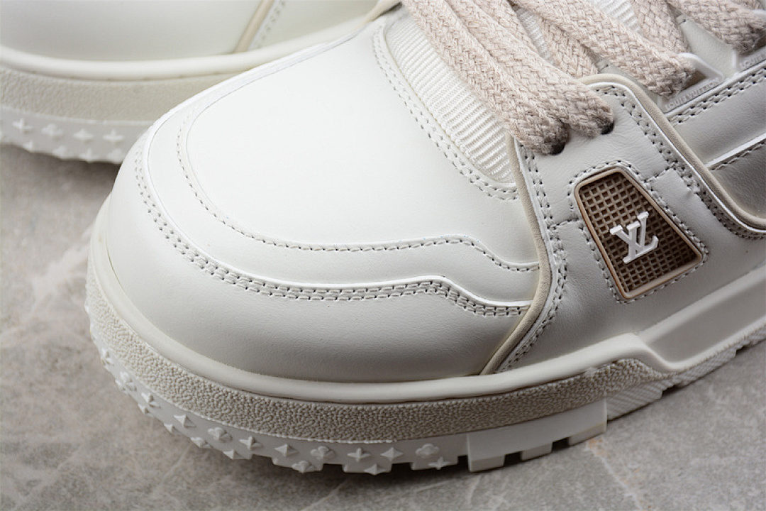 Louis Vuitton [L*V TRAINER SNEAKERS WHITE/WHITE/WHITE]-[WOMAN:35-40]-[MAN:39-45] - Image 10