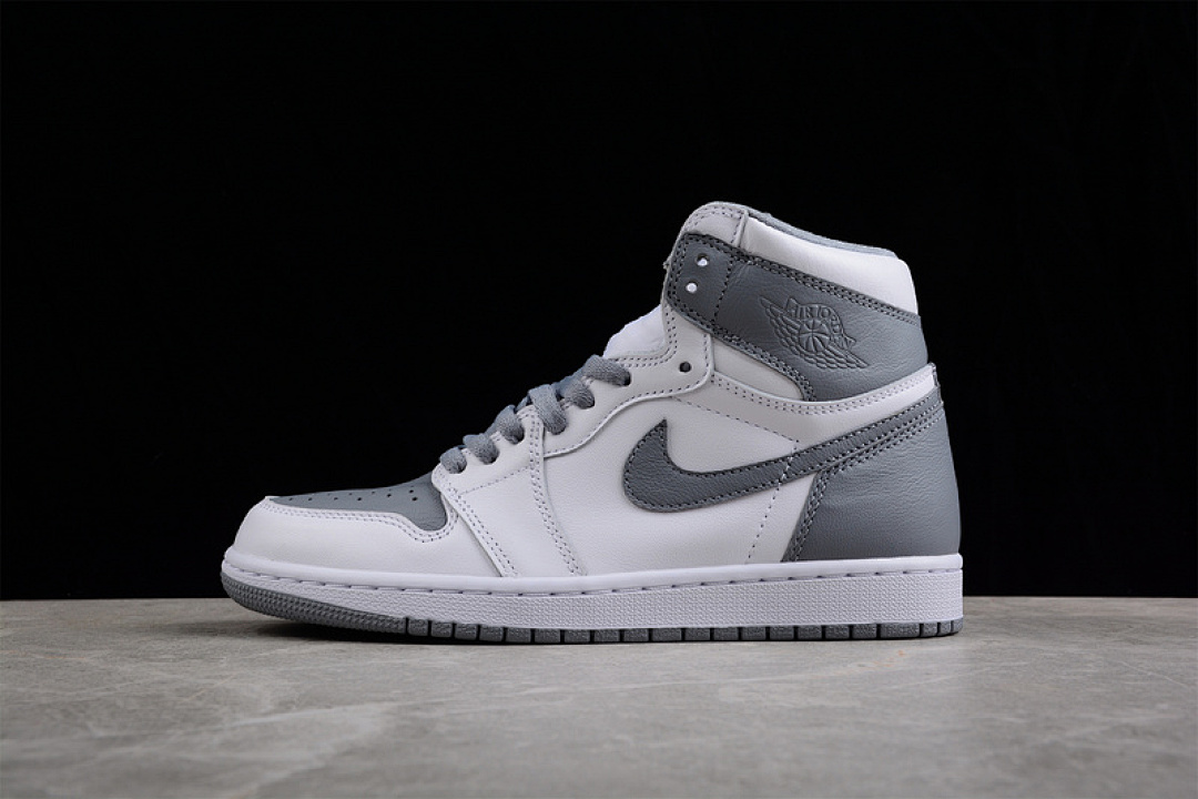 Jordan [555088-037]-[AIR JORDAN 1 RETRO HIGH OG STEALTH/WHITE]-[MAN:40-47.5], photo 1