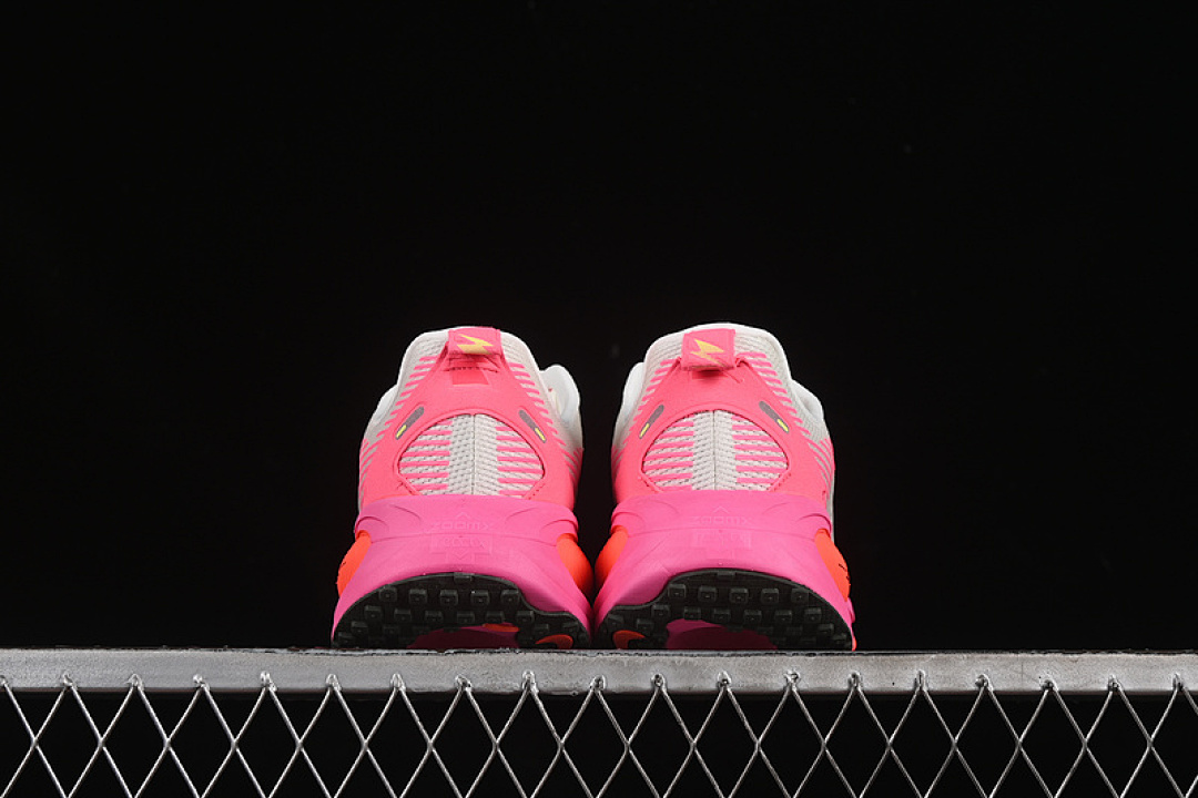 Nike [IB7315-100]-[AIR ZOOM VOMERO 18 WHITE/PINK]-[WOMAN:36-41] - Image 14