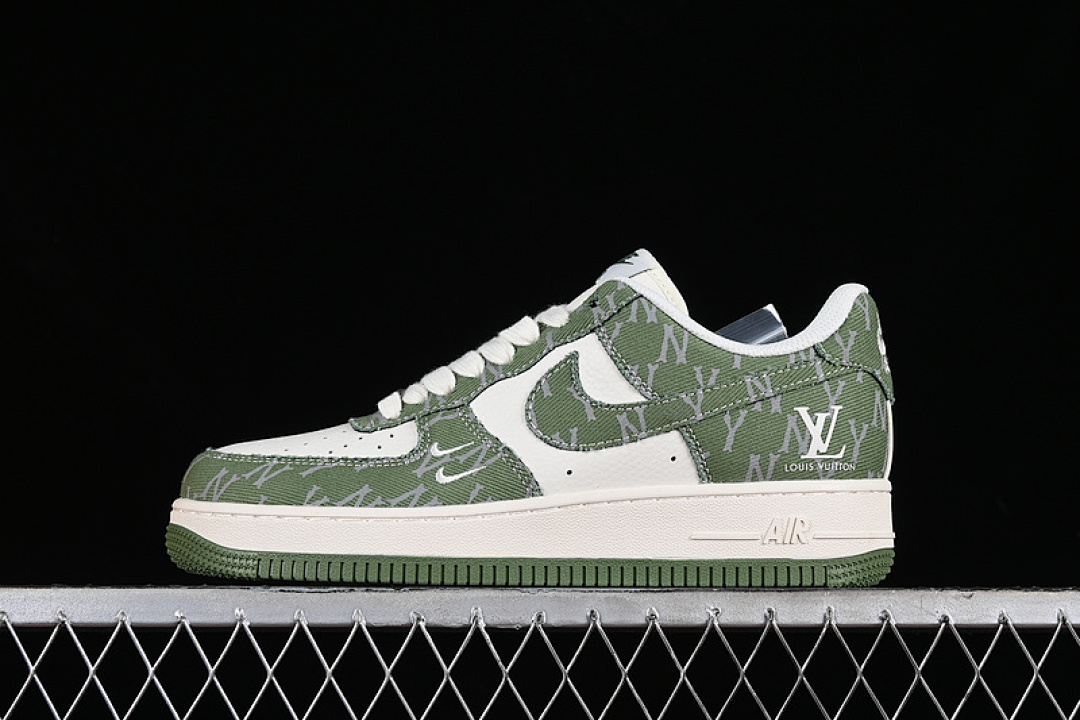 Nike [HD1968-029]-[AIR FORCE 1 07 LOW L*V WHITE/GREEN]-[WOMAN:36-39]-[MAN:40-45], photo 1