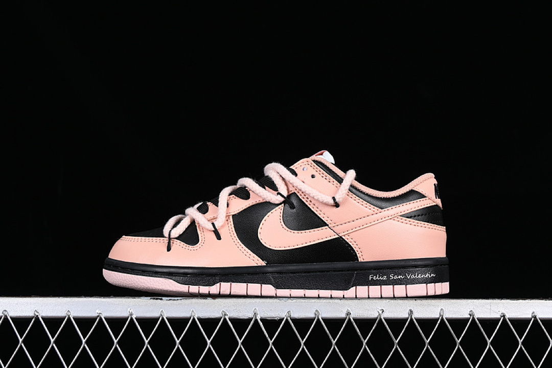 Unbranded [DD1503-601]-[DUNK LOW BLACK/PINK]-[WOMAN:36-41], photo 1