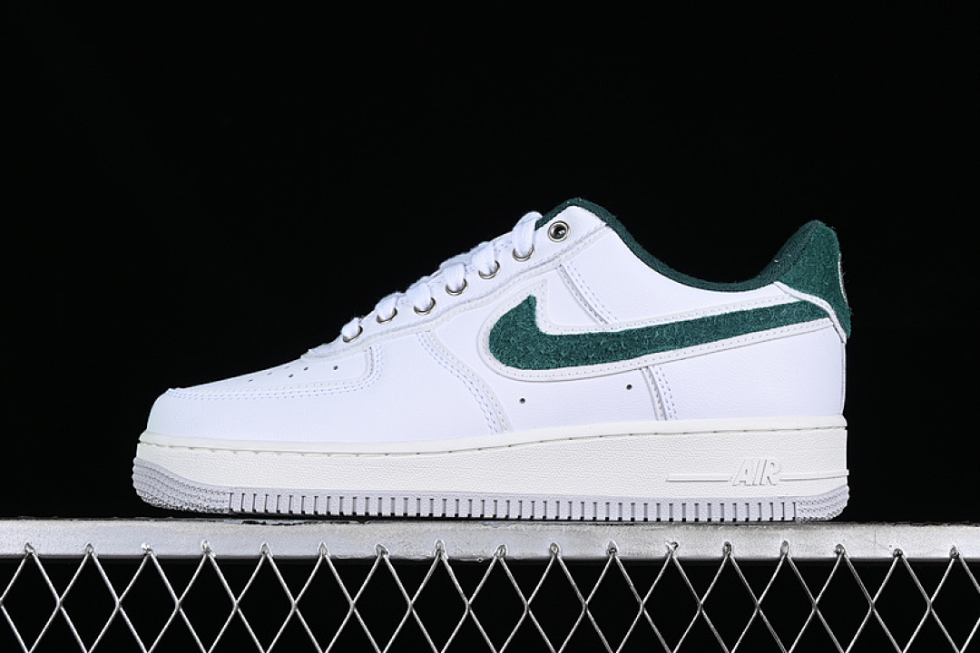Nike [HF0012-100]-[DIVISION STREET AIR FORCE 1 07 LOW DUCKS OF A FEATHER WHITE/GREEN]-[UNISEX:36-45], photo 1