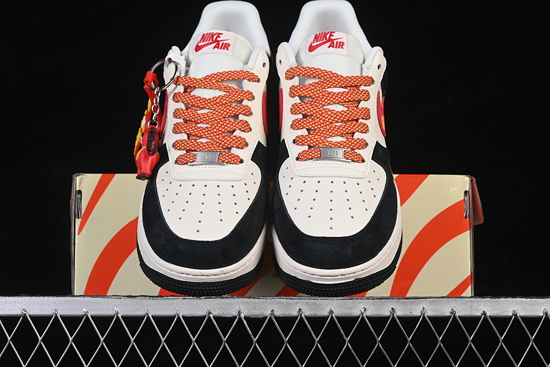 Nike [MZ9588-835]-[AIR FORCE 1 07 LOW CASUAL SNEAKERS WHITE/BLACK/RED]-[WOMAN:36-39]-[MAN:40-45] - Image 13