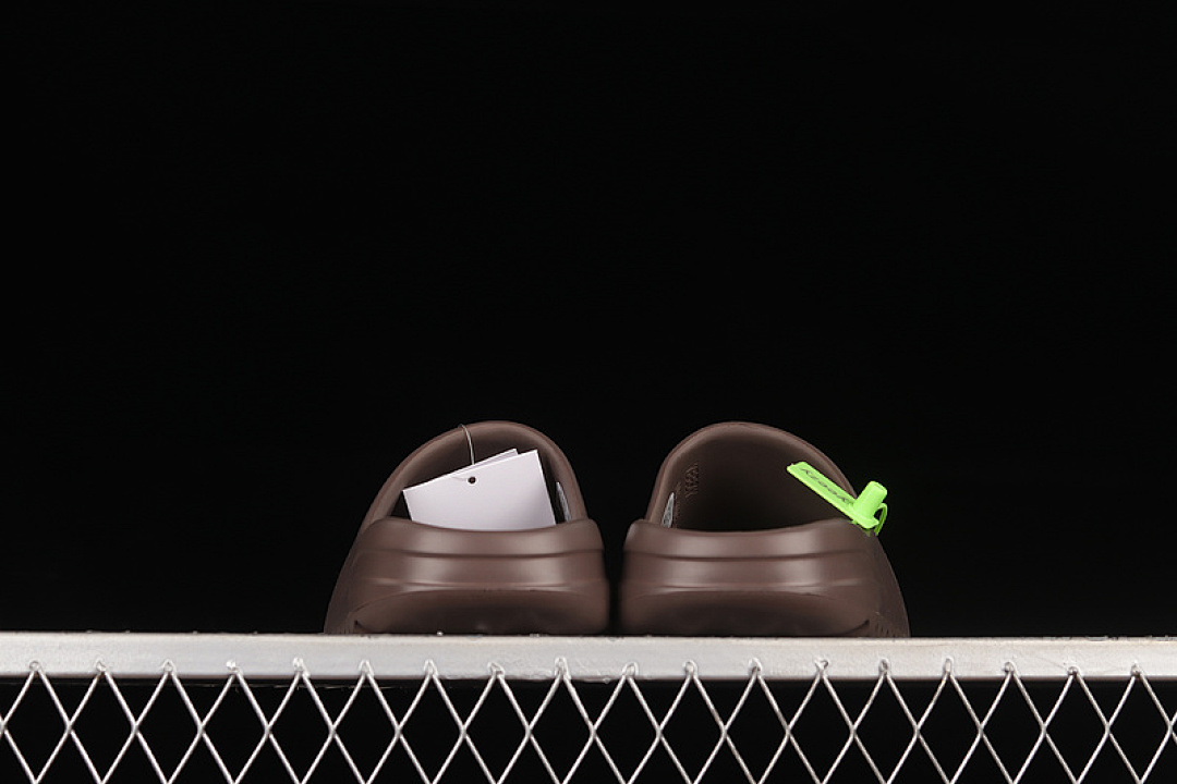 Adidas [G55495]-[YEEZY SLIDES SOOT/SOOT/SOOT]-[WOMAN:36-39]-[MAN:40-48.5] - Image 9