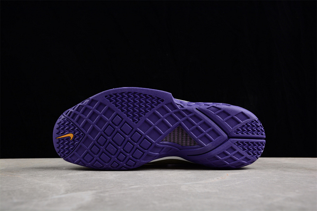 Nike [318090-072]-[ZOOM KOBE 3 LAKERS MTLLC SLVR/CNYN GLD-VRSTY PRPL]-[MAN:40-46] - Image 15