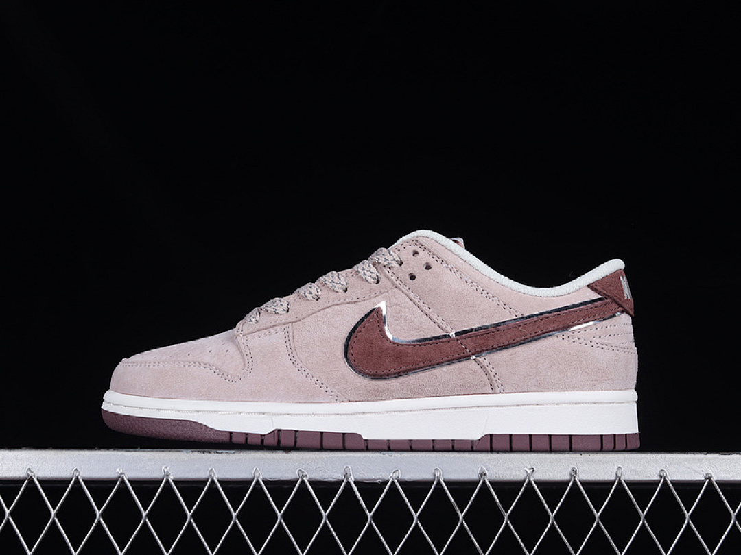 Unbranded [ST1391-206]-[OTOMO KATSUHIRO SB DUNK LOW STEAMBOY OST GREY/PINK/SILVER]-[UNISEX:36-45], photo 1
