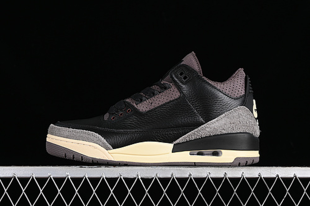 Jordan [FZ4811-001]-[A MA MANIERE X AIR JORDAN 3 RETRO BLACK/BLACK/FLAT PEWTER/VIOLET ORE]-[36-47.5], photo 1