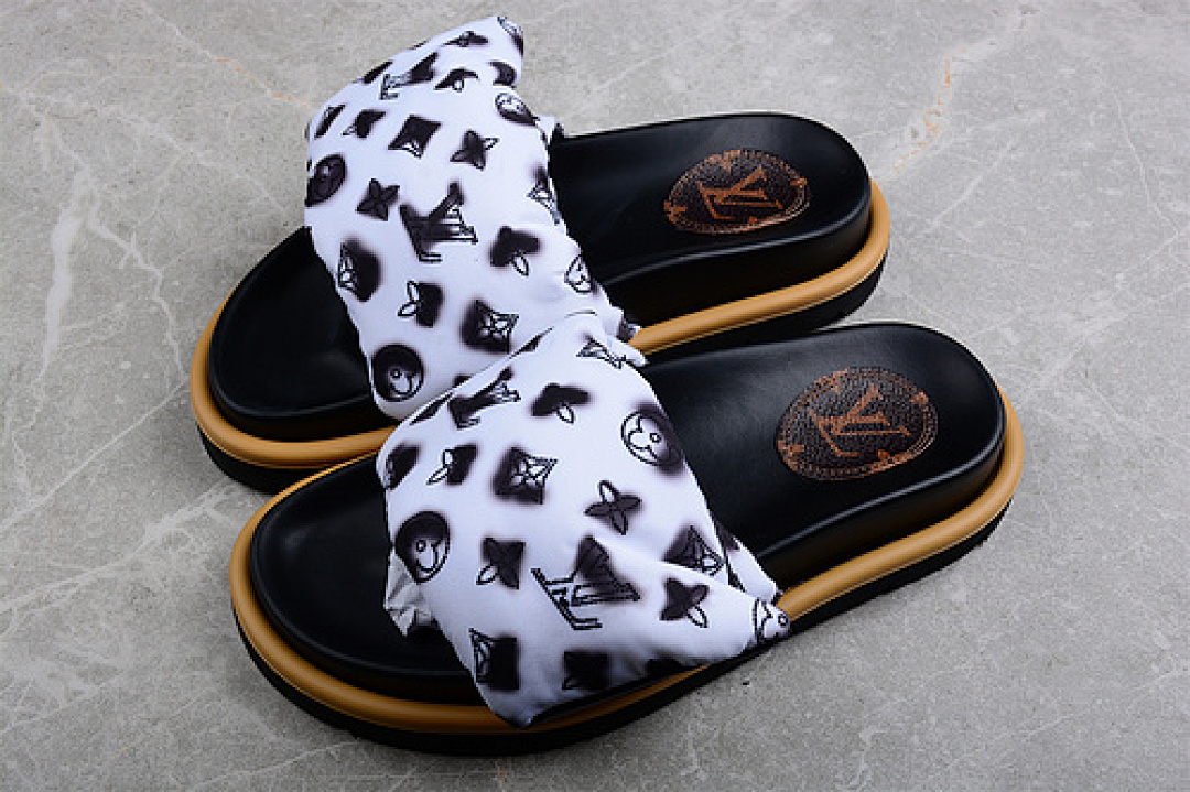 Louis Vuitton [L*V FRONTROW SNEAKERS BLACK/BLACK/WHITE]-[WOMAN:35-40] - Image 2