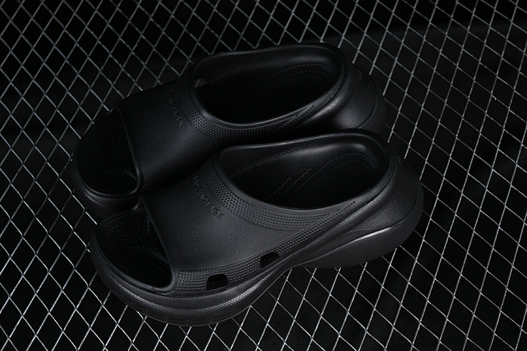 Balenciaga [W1S8E1000]-[BA*LEN*CIAGA POOL CROCS BLACK]-[WOMAN:36-40] - Image 8