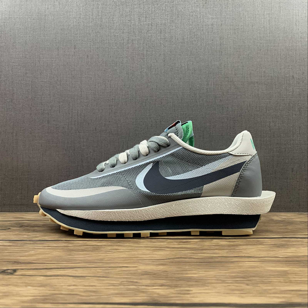 Sacai [DH3114-001]-[SACAI X CLOT LDWAFFLE KISS OF DEATH 2 NEUTRAL GREY/OBSIDIAN/COOL (GREY]), photo 1