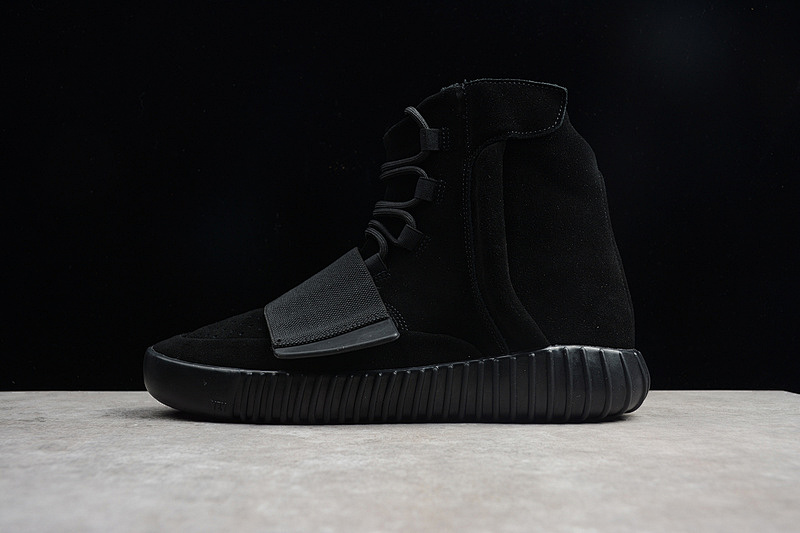 Adidas Adidas YEEZY BOOST 750 SUEDE CBLACK/CBLACK/CBLACK TRIPLE · BB1839, photo 1