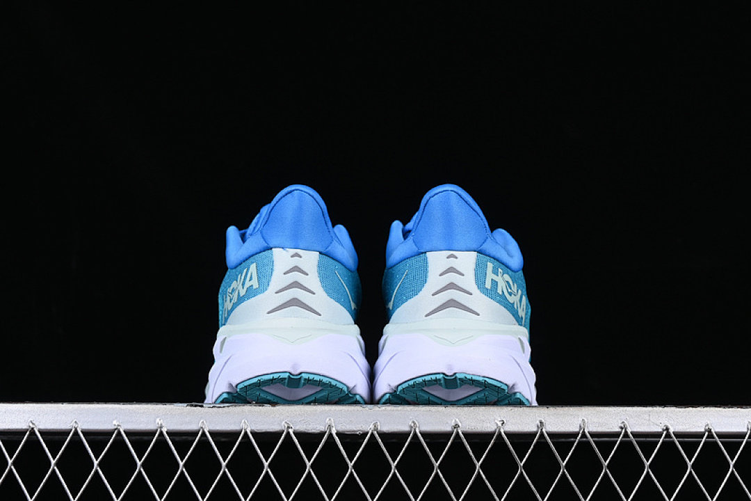 On Running [1119393 IBSB]-[HOKA ONE CLIFTON 8 WHITE/BLUE]-[WOMAN:36-39]-[MAN:40-45] - Image 13