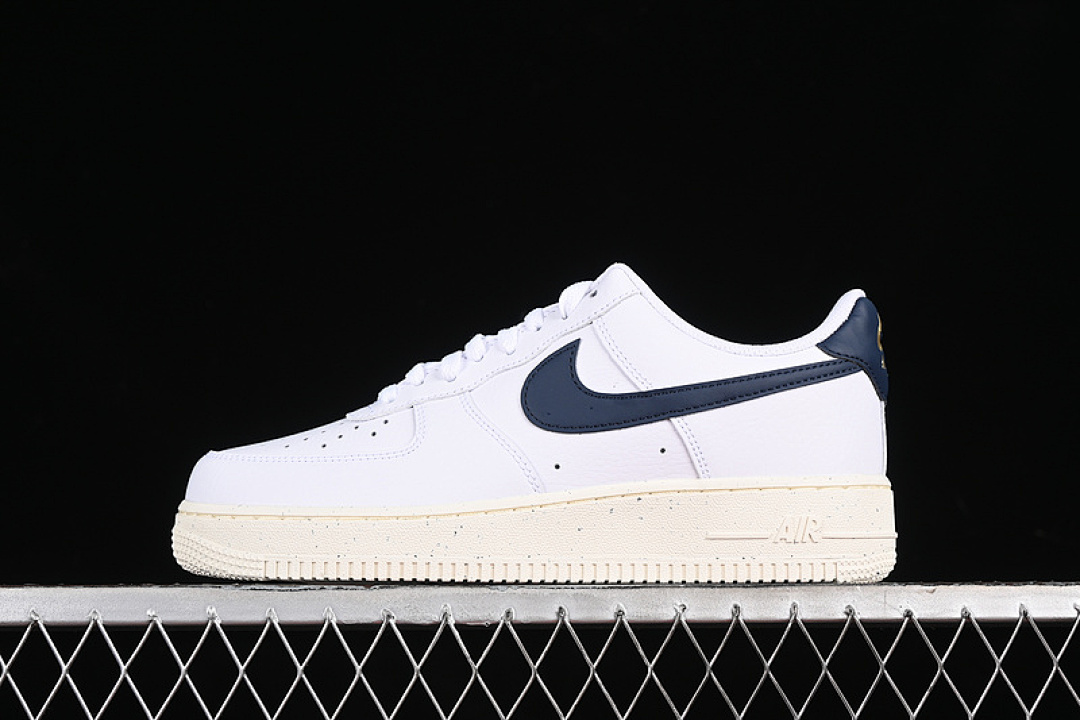 Nike [FZ6768-100]-[AIR FORCE 1 07 LOW WHITE/OBSIDIAN/PALE IVORY/METALLIC GOLD]-[UNISEX:36-45], photo 1