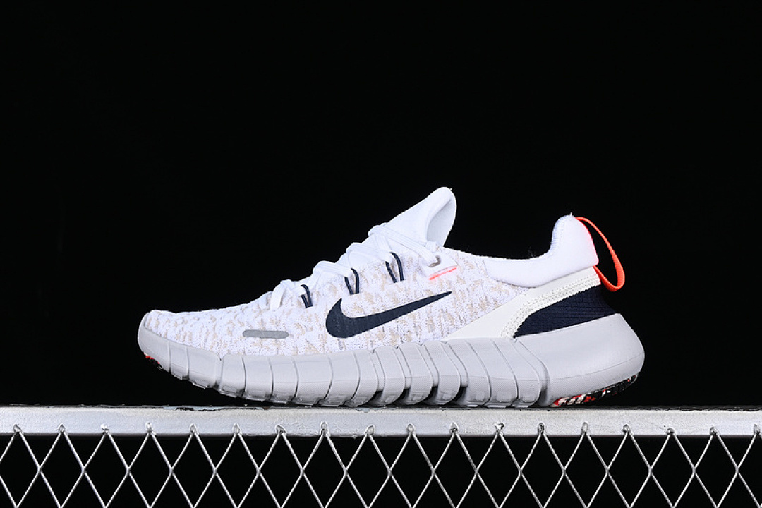 Unbranded [CZ1884-103]-[FREE RUN 5 0 WHITE/LIGHT OREWOOD BROWN/BRIGHT CRIMSON/OBSIDIAN]-[36-45], photo 1