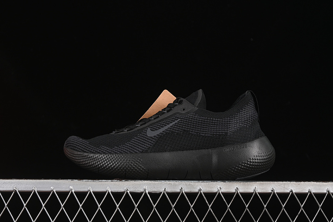 Unbranded [HF1078-001]-[FREE 2025 BLACK/BLACK/ANTHRACITE]-[WOMAN:36-39]-[MAN:40-45], photo 1